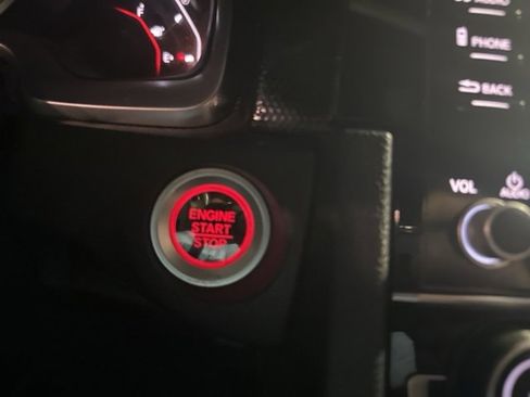 Used 2019 Honda Civic Sport image 17