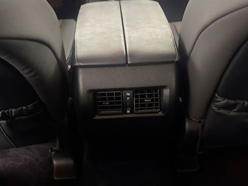 Used 2019 Lexus GX 460 w/ Navigation Package AWD/4WD image 24