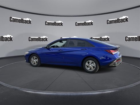 New 2025 Hyundai Elantra SE image 5