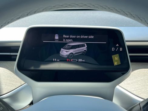 New 2025 Volkswagen ID. Buzz 1st Edition image 16