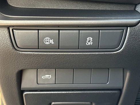 Used 2024 MAZDA MAZDA3 s image 42