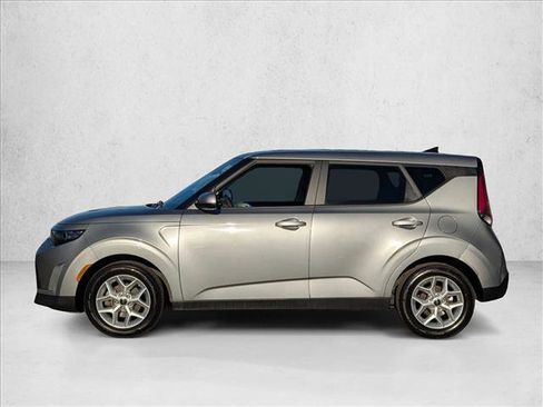 Used 2024 Kia Soul LX w/ Option Group 015 image 9