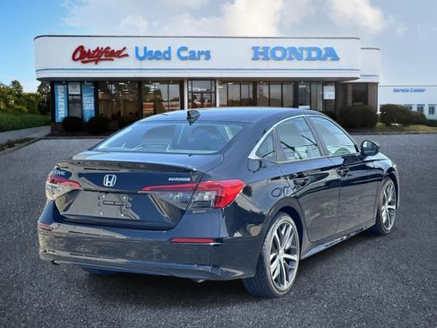 Used 2023 Honda Civic Touring image 5