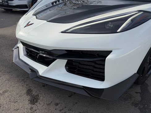 Used 2024 Chevrolet Corvette Z06 w/ Z07 Performance Package image 10