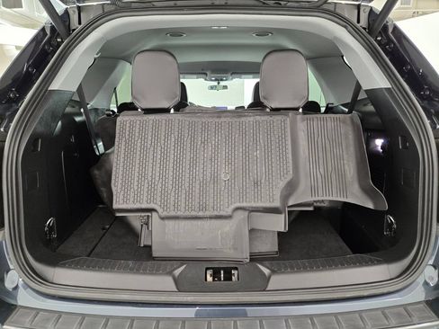 Used 2023 Ford Explorer XLT w/ Equipment Group 202A RWD image 20