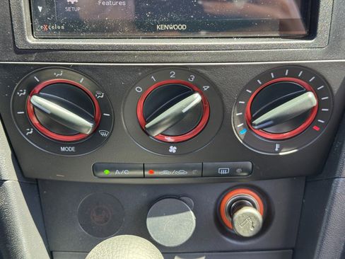 Used 2006 MAZDA MAZDA3 i Touring image 24