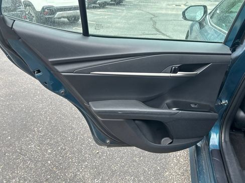 Used 2025 Toyota Camry SE FWD image 8