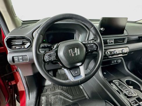 Used 2023 Honda Pilot Elite image 11