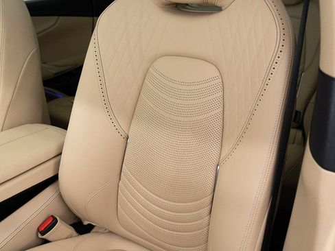 Used 2023 Aston Martin DBX 707 image 18