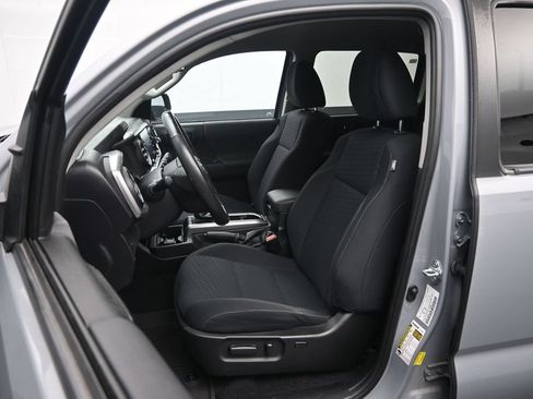 Used 2021 Toyota Tacoma SR5 w/ Trail Edition AWD/4WD image 21
