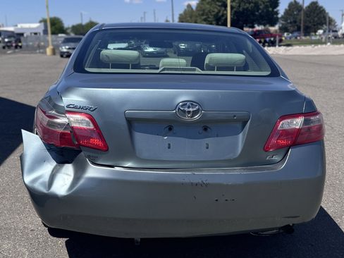Used 2008 Toyota Camry LE FWD image 7