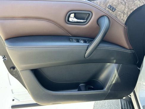 Used 2022 INFINITI QX80 Premium Select w/ Cargo Package AWD/4WD image 19