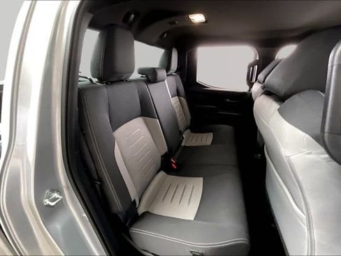 Used 2025 Toyota Tacoma TRD Sport image 17