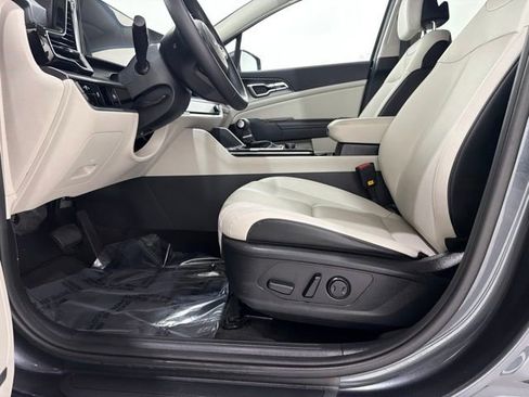 Used 2023 Kia Sportage EX FWD image 14