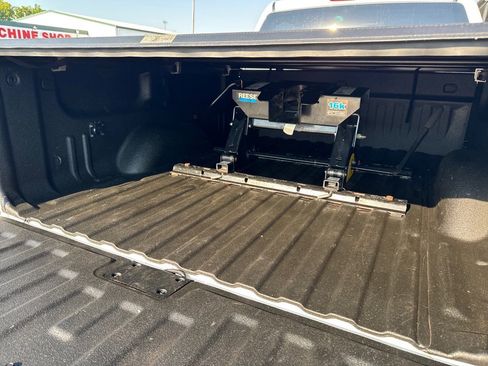 Used 2014 GMC Sierra 3500 SLT image 4