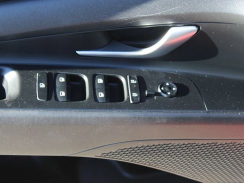 Used 2024 Hyundai Elantra Limited FWD image 28