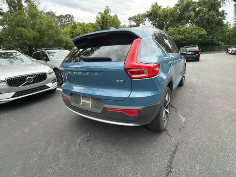 Used 2025 Volvo XC40 B5 Core AWD/4WD image 13