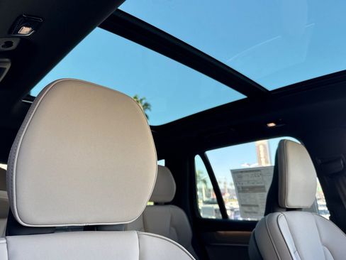 New 2026 Volvo XC90 B6 Plus w/ Protection Package image 18