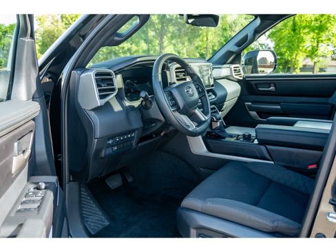 Used 2025 Toyota Sequoia SR5 AWD/4WD image 11