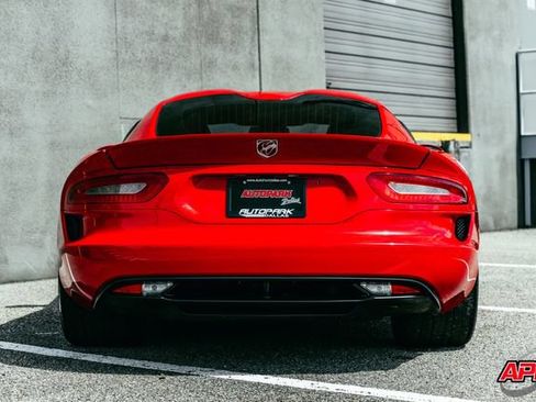 Used 2015 Dodge Viper SRT-10 RWD image 16