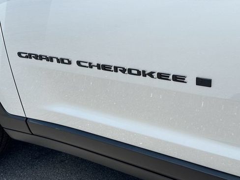 New 2026 Jeep Grand Cherokee L Limited AWD/4WD image 20