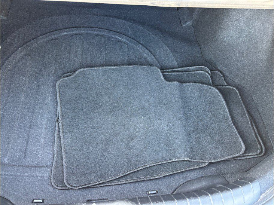 Used 2025 Hyundai Elantra SEL FWD image 43
