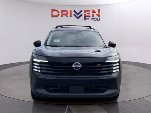 New 2025 Nissan Kicks SR image 9