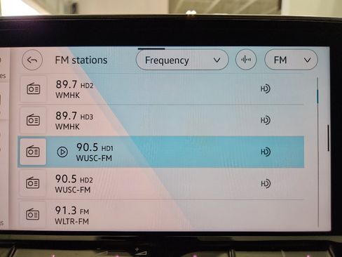 Certified 2025 Volkswagen Atlas Cross Sport SE image 19