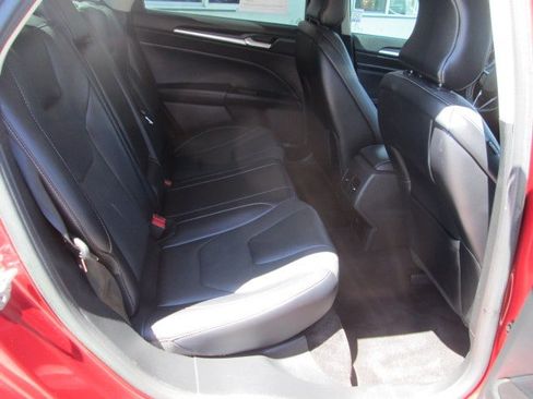 Used 2017 Ford Fusion Titanium FWD image 11