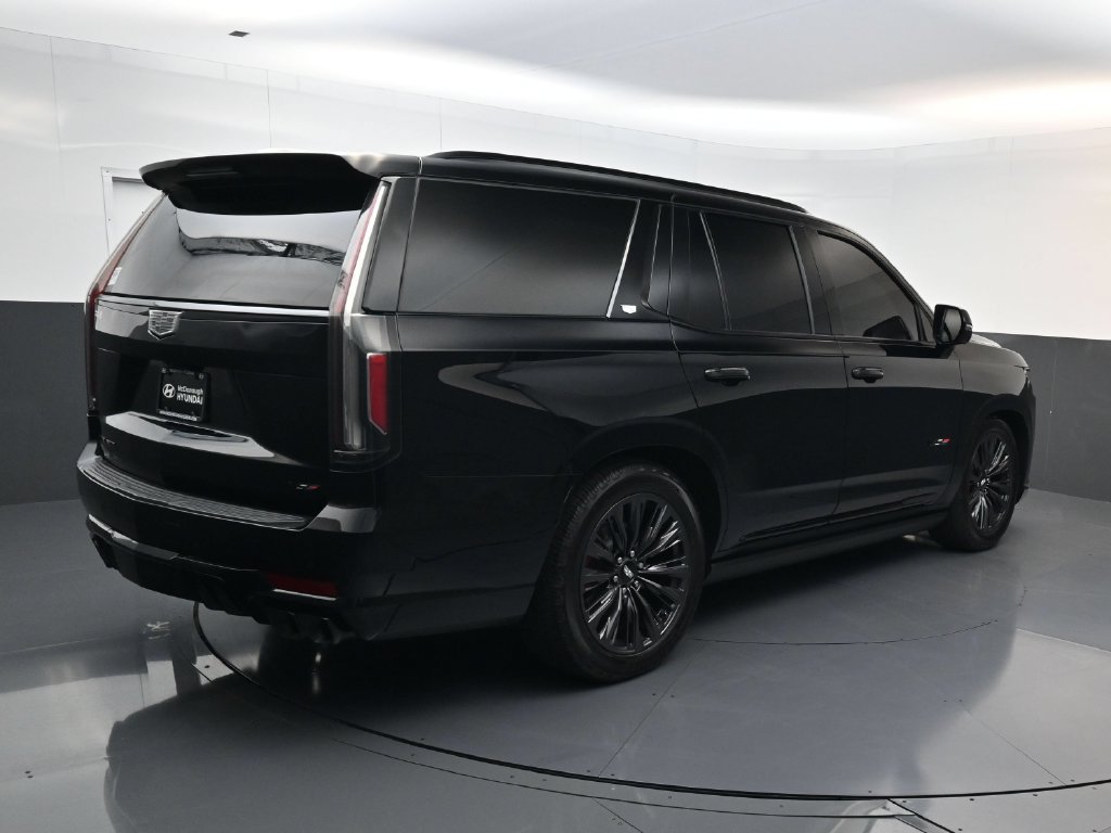 Used 2023 Cadillac Escalade V w/ LPO, ONYX Package AWD/4WD image 3