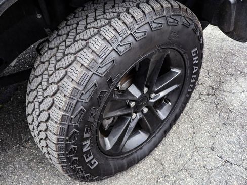 Used 2022 Jeep Wrangler Unlimited Sahara image 41