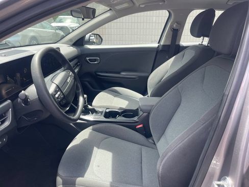 Used 2025 Kia K4 FWD image 11