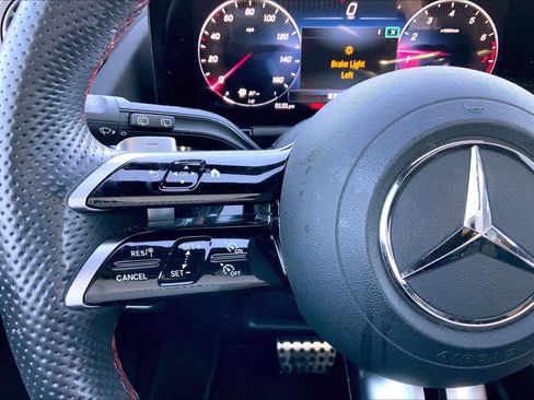 Used 2024 Mercedes-Benz GLA 250 GLA 250 image 24