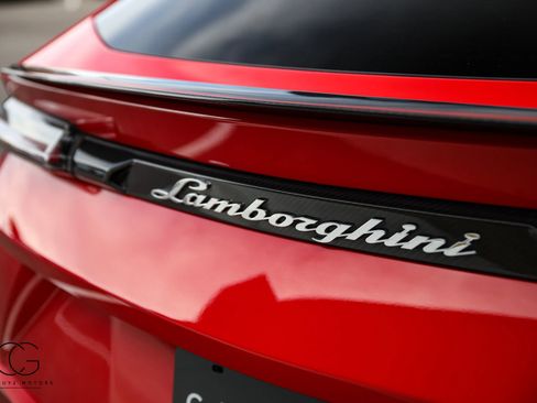 Used 2020 Lamborghini Urus AWD/4WD image 18