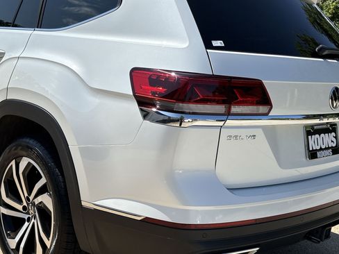 Used 2023 Volkswagen Atlas SEL AWD/4WD image 11