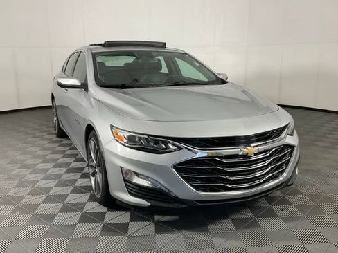 Used 2020 Chevrolet Malibu Premier FWD image 3