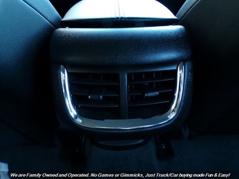 Used 2019 Chevrolet Malibu LT w/ Leather Package image 31