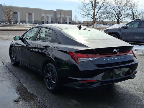 Certified 2023 Hyundai Elantra SEL image 2