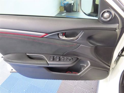 Used 2020 Honda Civic Type R image 16