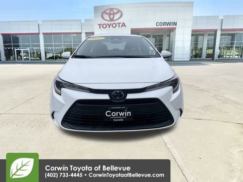 Used 2025 Toyota Corolla LE image 8