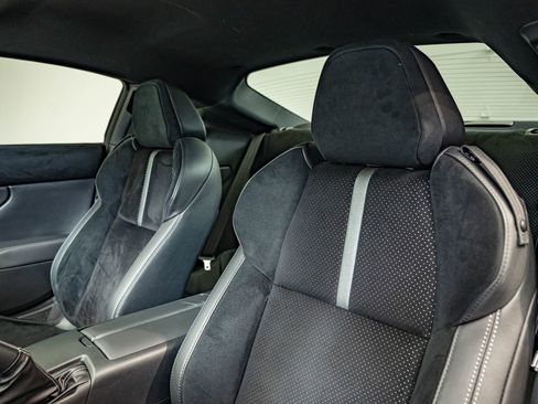 Used 2024 Toyota GR86 Premium RWD image 36