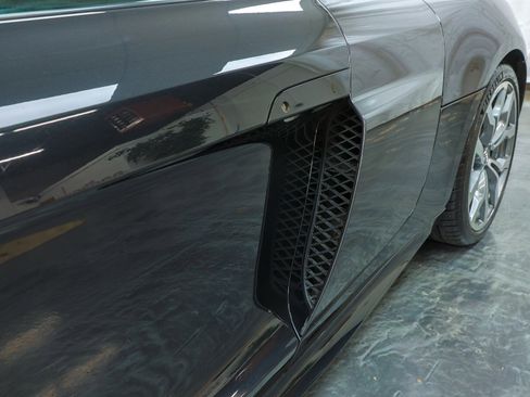 Used 2011 Audi R8 V10 image 15