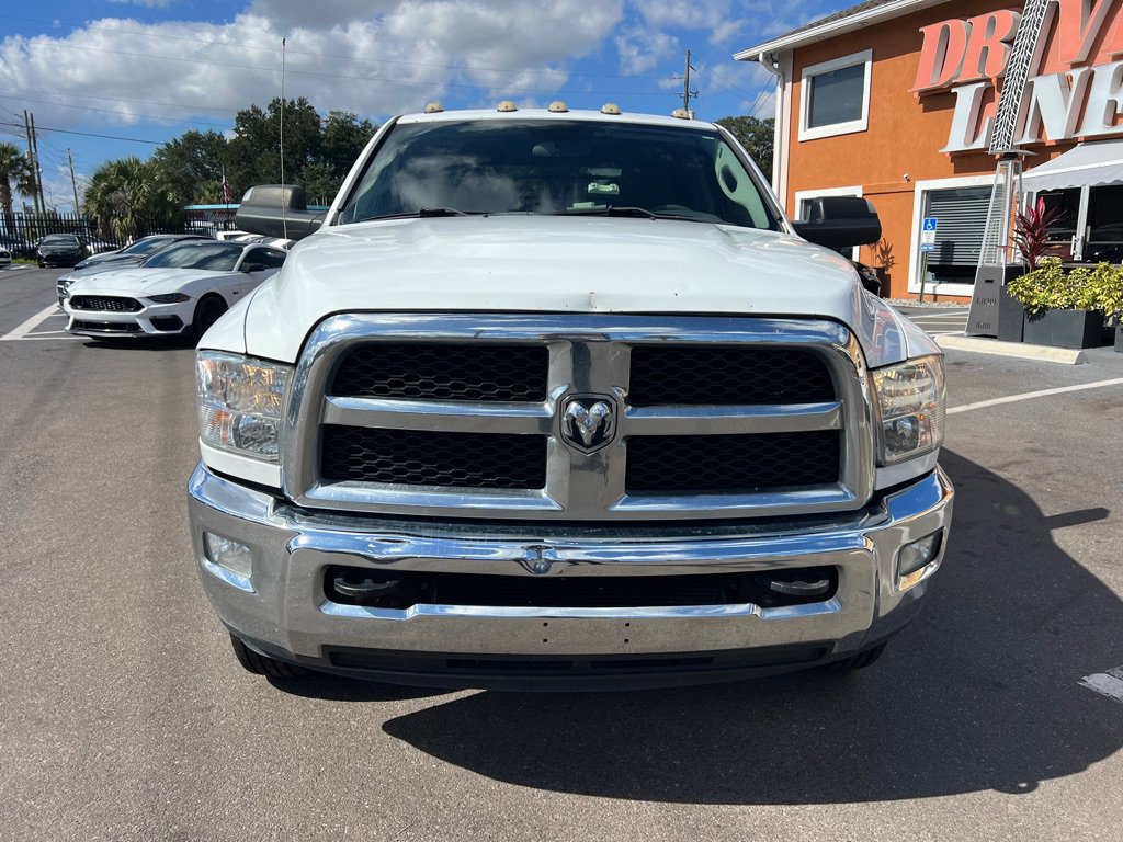 Used 2017 RAM 3500 Tradesman w/ Chrome Appearance Group AWD/4WD image 4