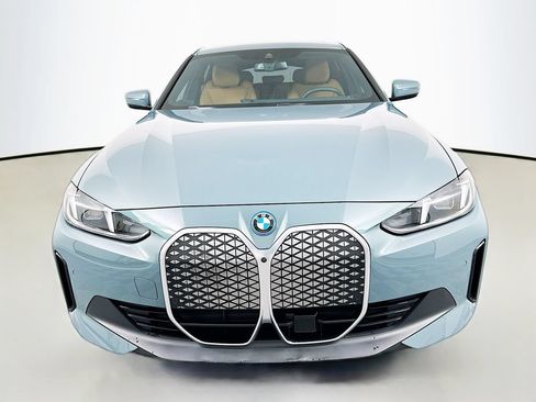 Certified 2025 BMW i4 eDrive40 w/ M Sport Package RWD image 2