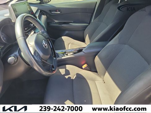 Used 2019 Toyota C-HR XLE FWD image 20