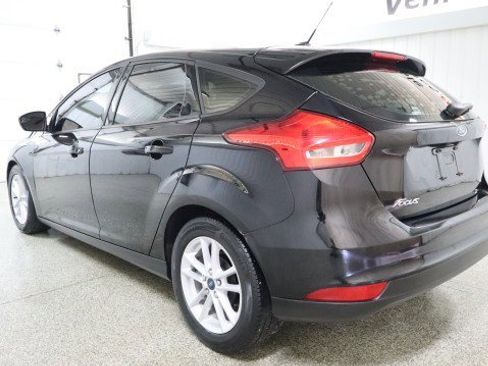 Used 2018 Ford Focus SE image 3