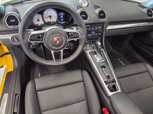 Certified 2024 Porsche 718 Boxster S RWD image 4