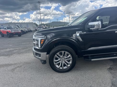 Used 2025 Ford F150 Lariat w/ Equipment Group 501A Mid AWD/4WD image 2