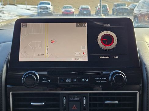 Used 2022 Nissan Armada SL w/ Captain's Chairs Package image 22