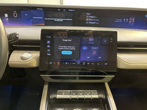 Used 2024 Lincoln Nautilus Premier w/ Equipment Group 102A image 14